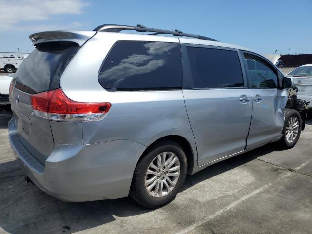Photo 3 from auction – 2014 TOYOTA SIENNA XLE with VIN 5TDYK3DC6ES487096