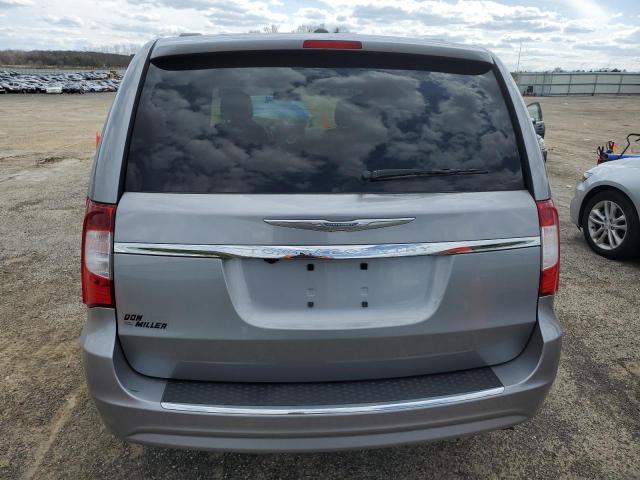 Photo 6 from auction – 2015 CHRYSLER TOWN & COU with VIN 2C4RC1BG0FR589337