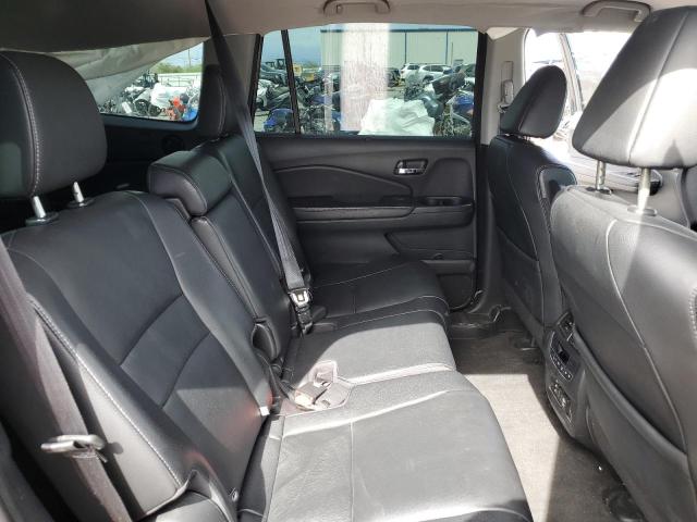 Photo 11 from auction – 2018 HONDA PILOT TOUR with VIN 5FNYF5H90JB019121