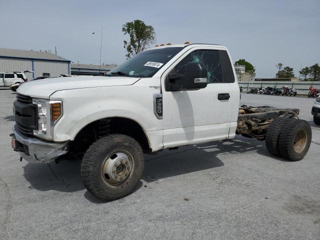 FORD F350 SUPER 2018 with VIN 1FDRF3H64JEB53772 - Photo from auction