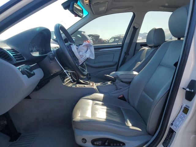 Photo 7 from auction – 2005 BMW 325 I with VIN WBAEV33485KW18683