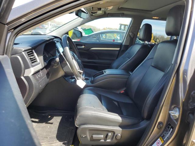 Photo 7 from auction – 2019 TOYOTA HIGHLANDER with VIN 5TDJZRFH1KS925253