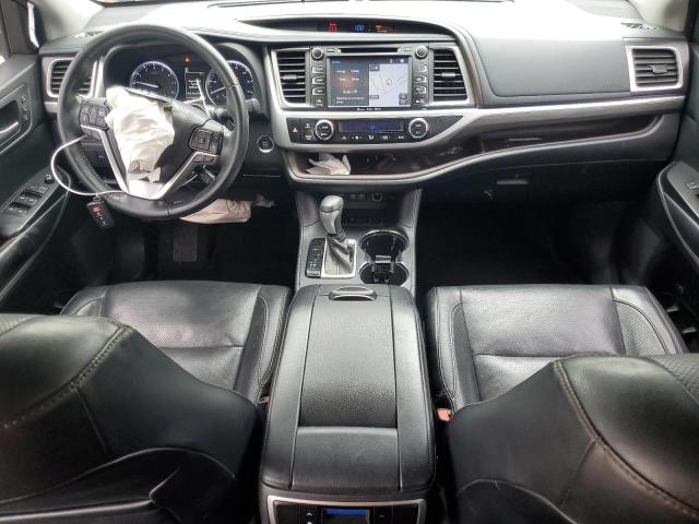 Photo 8 from auction – 2018 TOYOTA HIGHLANDER with VIN 5TDYZRFH4JS236983