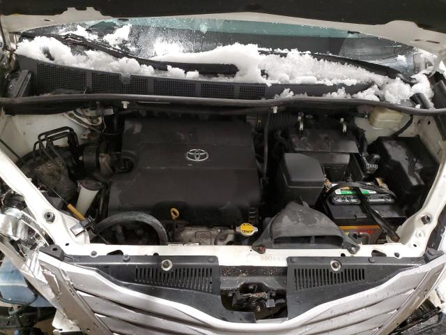 Photo 12 from auction – 2015 TOYOTA SIENNA XLE with VIN 5TDYK3DC3FS561107