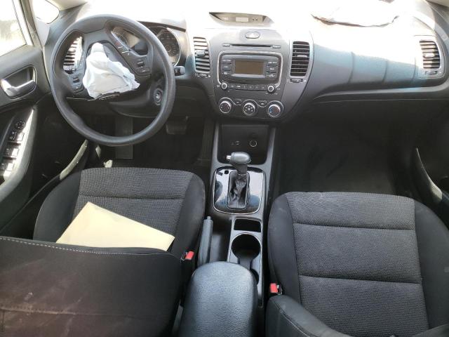 Photo 8 from auction – 2017 KIA FORTE LX with VIN 3KPFK4A7XHE048650