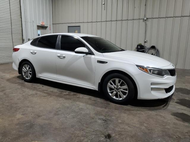 Photo 4 from auction – 2018 KIA OPTIMA with VIN 5XXGT4L31JG229290