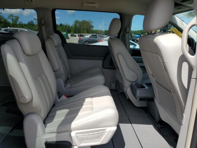 Photo 11 from auction – 2010 CHRYSLER TOWN & COU with VIN 2A4RR5DX4AR148896