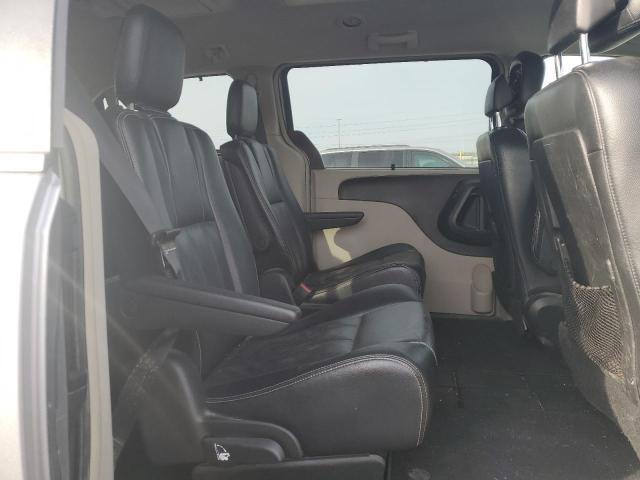 Photo 11 from auction – 2014 CHRYSLER TOWN & COU with VIN 2C4RC1CG5ER179940