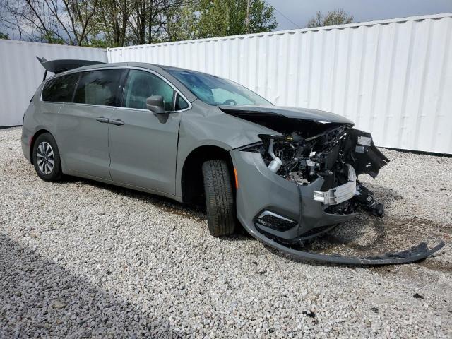 Photo 4 from auction – 2022 CHRYSLER PACIFICA H with VIN 2C4RC1L78NR199731