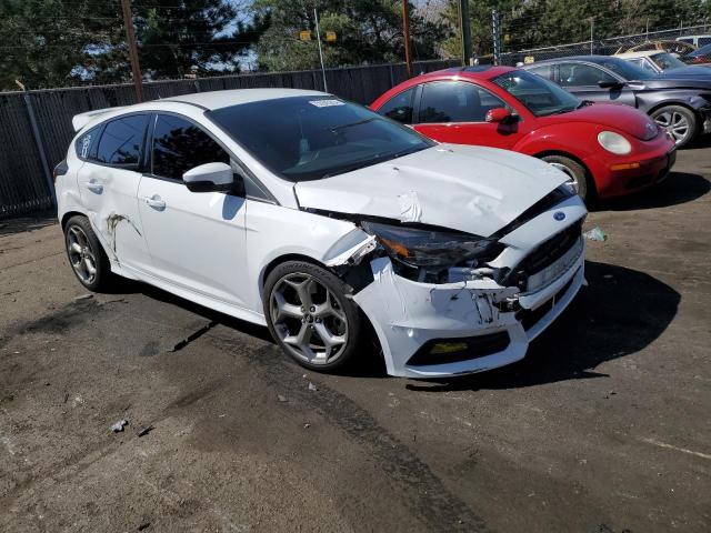 Photo 4 from auction – 2015 FORD FOCUS ST with VIN 1FADP3L9XFL300036