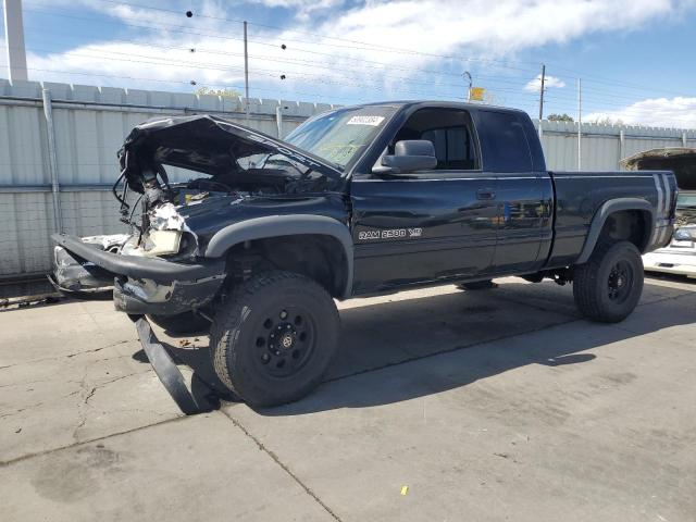 DODGE RAM 2500 1999 with VIN 1B7KF23W9XJ585975 - Photo from auction