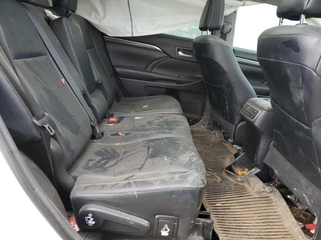 Photo 10 from auction – 2018 TOYOTA HIGHLANDER with VIN 5TDDZRFH6JS834717