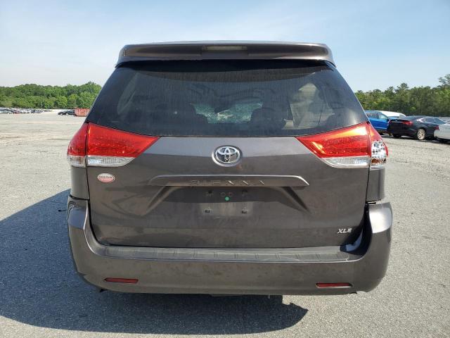 Photo 6 from auction – 2012 TOYOTA SIENNA XLE with VIN 5TDYK3DC5CS230329