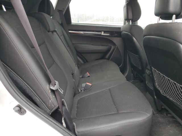 Photo 11 from auction – 2014 KIA SORENTO LX with VIN 5XYKTDA70EG543983