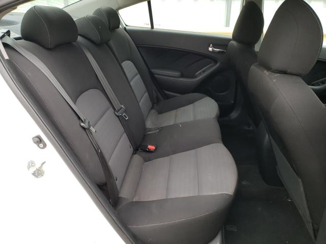 Photo 10 from auction – 2018 KIA FORTE LX with VIN 3KPFL4A72JE239966