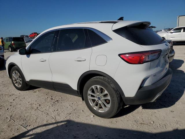 Photo 2 from auction – 2020 FORD ESCAPE SE with VIN 1FMCU0G65LUA31331