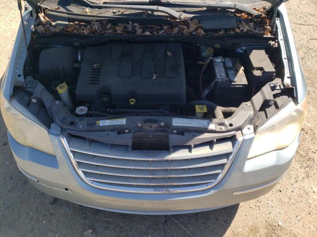 Photo 12 from auction – 2010 CHRYSLER TOWN & COU with VIN 2A4RR6DX8AR152911