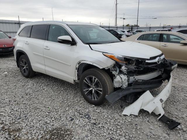 Photo 4 from auction – 2016 TOYOTA HIGHLANDER with VIN 5TDJKRFH4GS260277