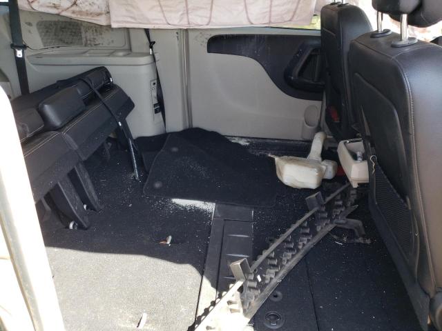 Photo 11 from auction – 2014 CHRYSLER TOWN & COU with VIN 2C4RC1BG4ER324211