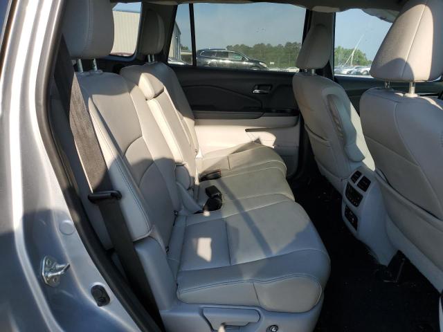 Photo 11 from auction – 2019 HONDA PILOT TOUR with VIN 5FNYF5H95KB033663
