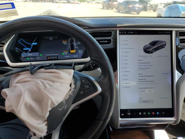 Photo 9 from auction – 2013 TESLA MODEL S with VIN 5YJSA1BC8DFP10144