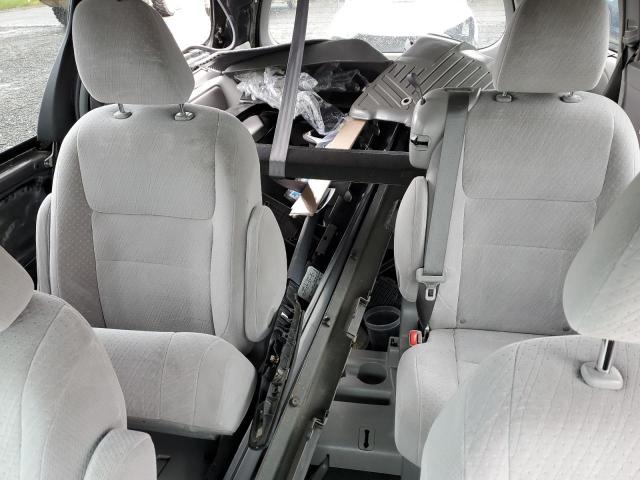 Photo 10 from auction – 2015 TOYOTA SIENNA LE with VIN 5TDKK3DC0FS587766
