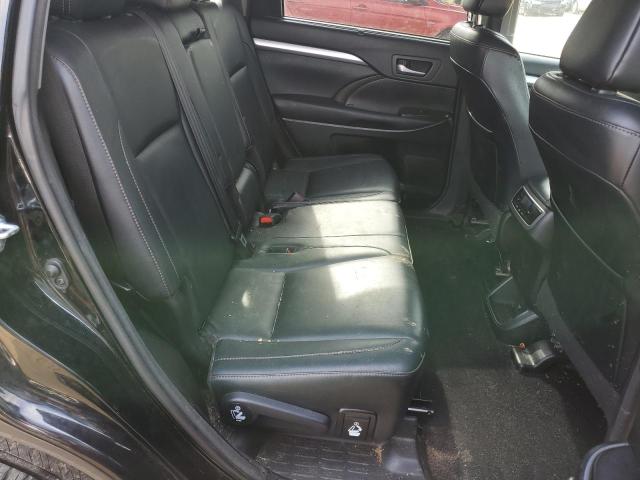 Photo 10 from auction – 2018 TOYOTA HIGHLANDER with VIN 5TDJZRFH2JS533073