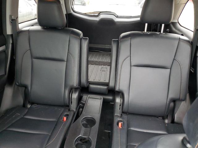 Photo 10 from auction – 2018 TOYOTA HIGHLANDER with VIN 5TDKZRFH2JS268854