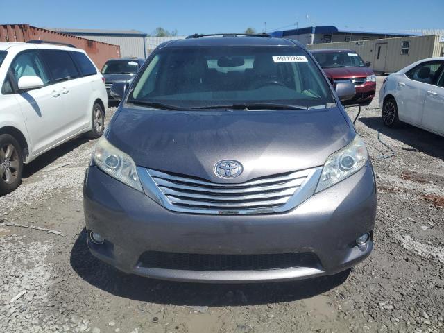 Photo 5 from auction – 2011 TOYOTA SIENNA XLE with VIN 5TDYK3DC6BS038805