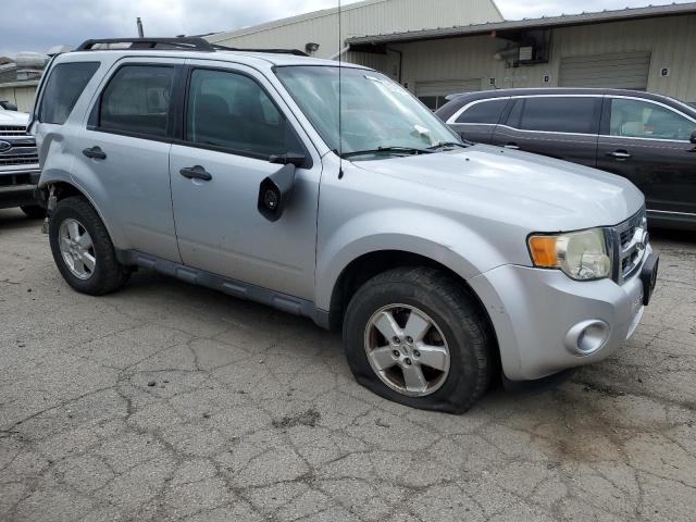 Foto 4 de la subasta – 2010 FORD ESCAPE XLS con VIN 1FMCU9C74AKD07591