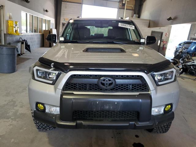 Photo 5 from auction – 2013 TOYOTA 4RUNNER SR with VIN JTEBU5JR7D5130367