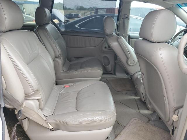 Photo 11 from auction – 2004 TOYOTA SIENNA XLE with VIN 5TDZA22C64S127751