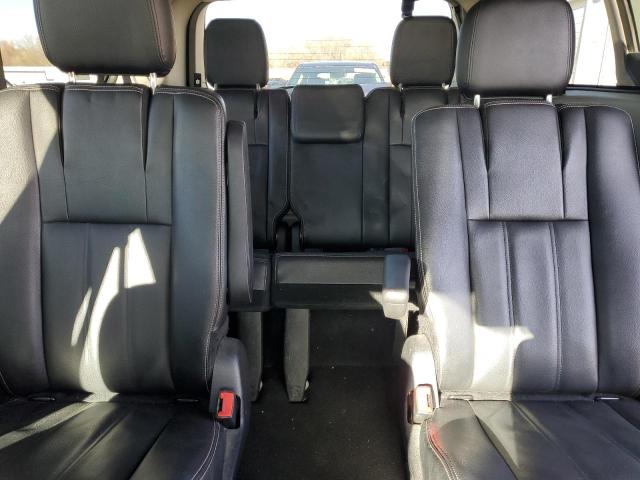 Photo 10 from auction – 2016 CHRYSLER TOWN & COU with VIN 2C4RC1BG9GR185888