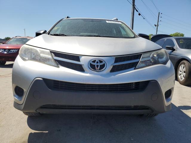 Photo 5 from auction – 2015 TOYOTA RAV4 LE with VIN JTMBFREV8FJ033296