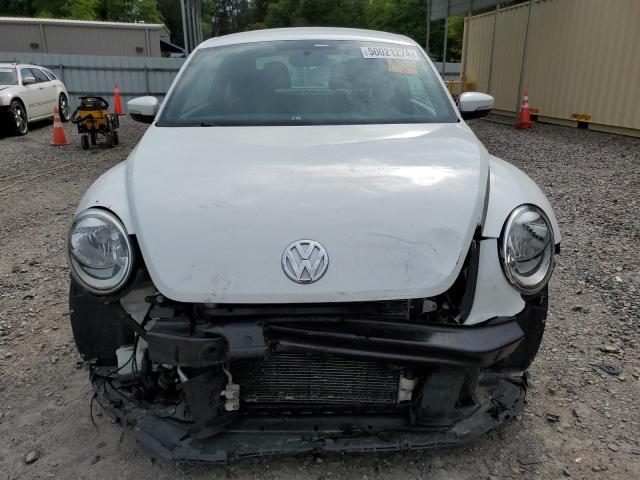 Photo 5 from auction – 2019 VOLKSWAGEN BEETLE S with VIN 3VWFD7AT6KM700330