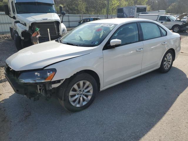 Photo 1 from auction – 2015 VOLKSWAGEN PASSAT S with VIN 1VWAT7A33FC048352