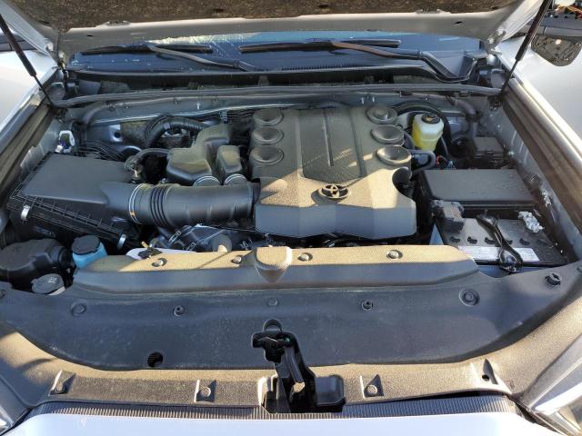 Photo 11 from auction – 2024 TOYOTA 4RUNNER SR with VIN JTEEU5JR6R5305339