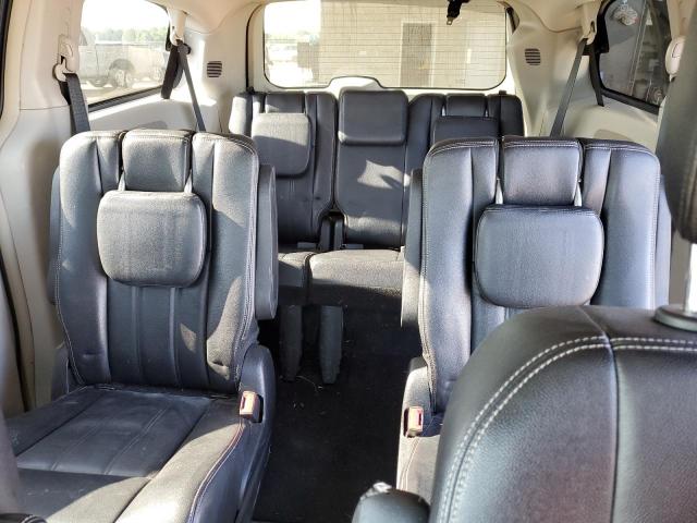 Photo 10 from auction – 2014 CHRYSLER TOWN & COU with VIN 2C4RC1BG1ER317717