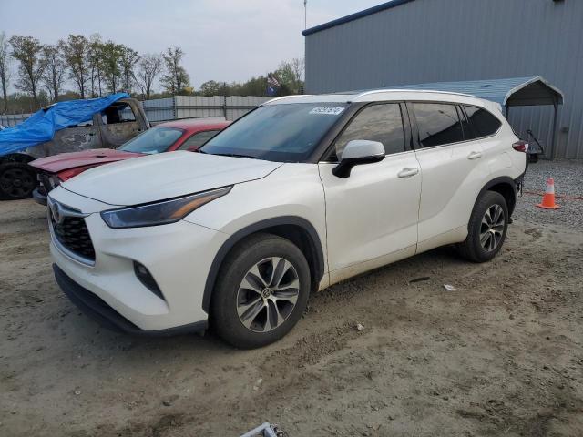 TOYOTA HIGHLANDER 2021 with VIN 5TDGZRAH4MS042865 - Photo from auction