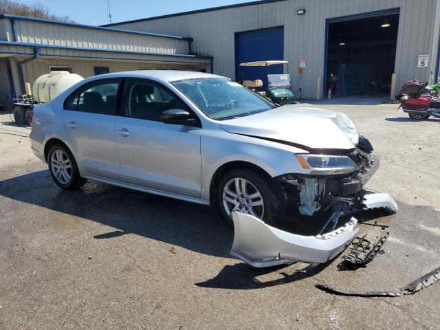 Photo 4 from auction – 2015 VOLKSWAGEN JETTA BASE with VIN 3VW2K7AJ2FM355256