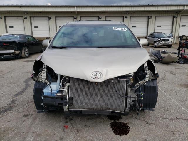 Photo 5 from auction – 2017 TOYOTA SIENNA XLE with VIN 5TDYZ3DC6HS798463