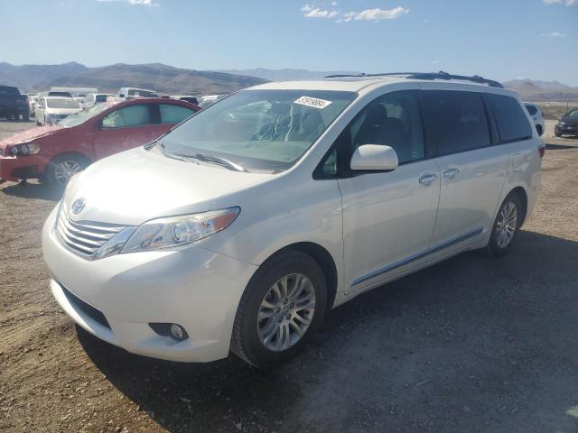 TOYOTA SIENNA XLE 2017 with VIN 5TDYZ3DC2HS832138 - Photo from auction