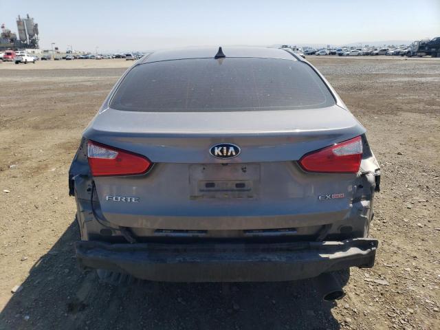 Photo 6 from auction – 2016 KIA FORTE EX with VIN KNAFZ4A87G5577808