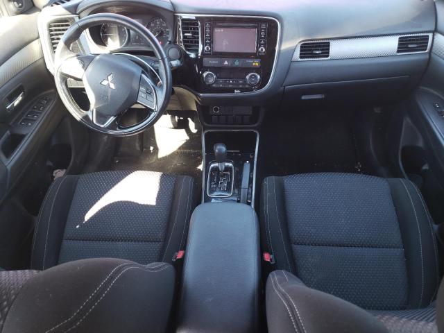 Photo 8 from auction – 2017 MITSUBISHI OUTLANDER with VIN JA4AD2A30HZ066627