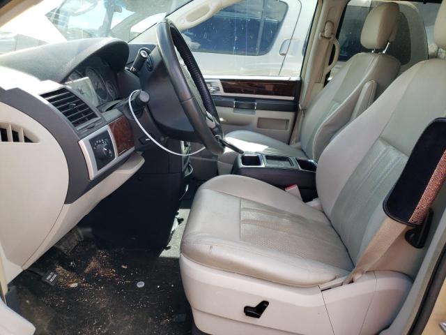 Photo 7 from auction – 2010 CHRYSLER TOWN & COU with VIN 2A4RR8D19AR386501