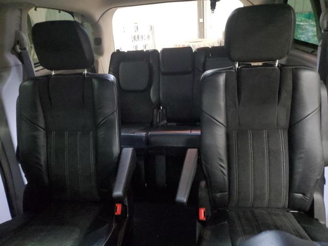 Photo 10 from auction – 2016 CHRYSLER TOWN & COU with VIN 2C4RC1JG6GR239083
