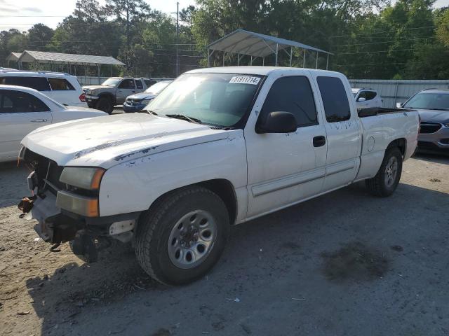 CHEVROLET SILVERADO 2003 with VIN 2GCEC19V831237636 - Photo from auction