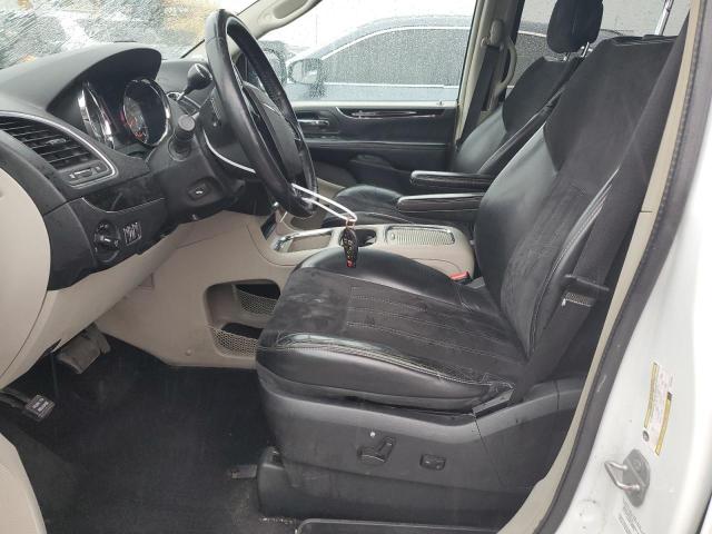 Photo 7 from auction – 2014 CHRYSLER TOWN & COU with VIN 2C4RC1CG2ER192046