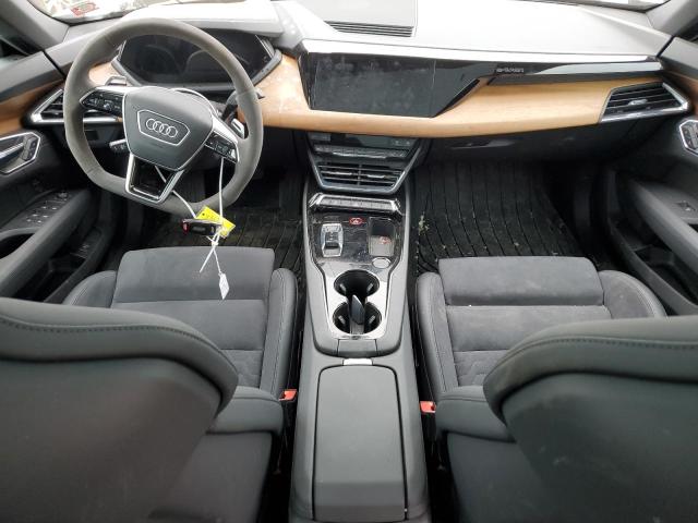 Photo 8 from auction – 2022 AUDI E-TRON GT with VIN WAUFJBFW8N7010155