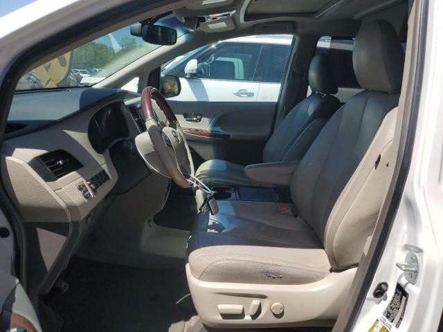 Photo 7 from auction – 2013 TOYOTA SIENNA XLE with VIN 5TDDK3DC5DS070825